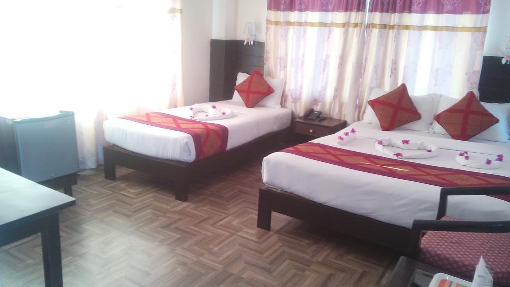 Hotel Center Lake Pokhara Room photo