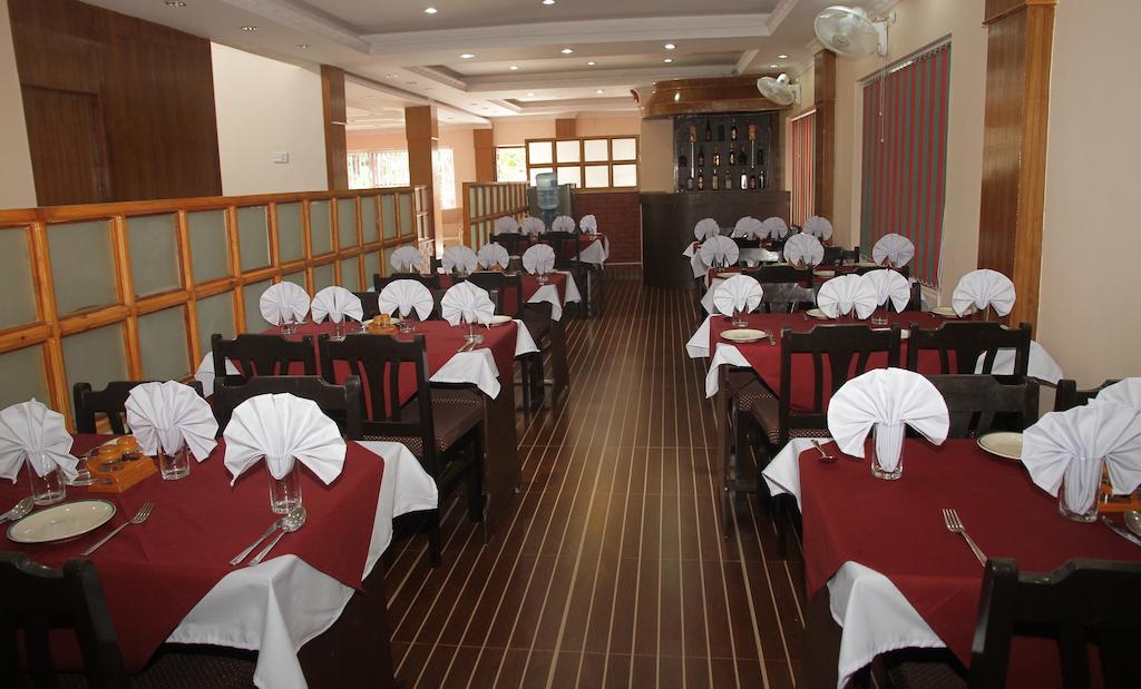 Hotel Center Lake Pokhara Exterior photo