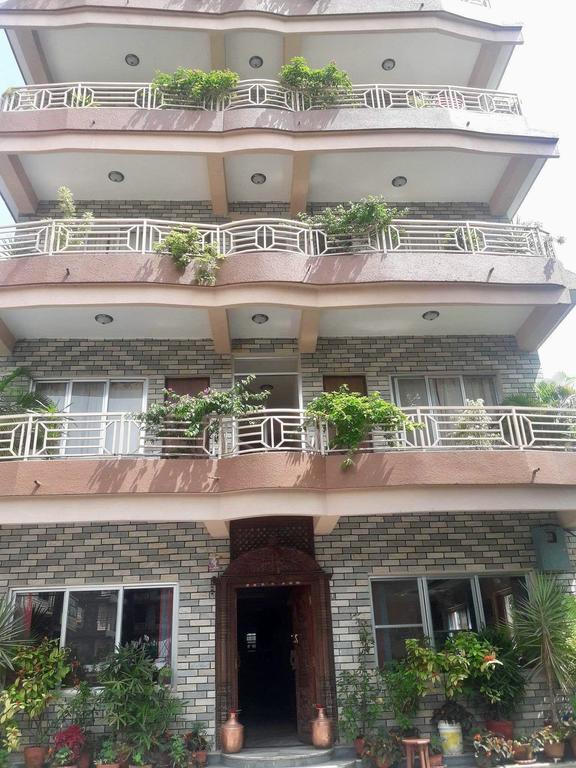 Hotel Center Lake Pokhara Exterior photo