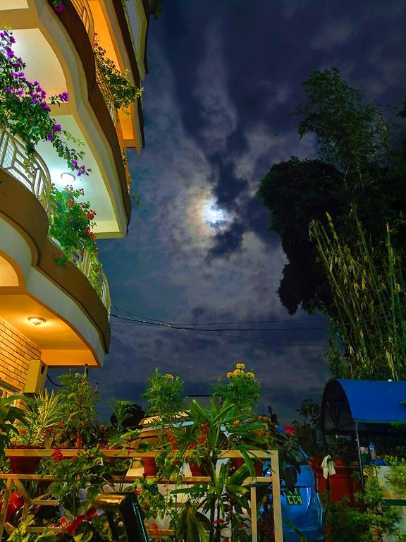 Hotel Center Lake Pokhara Exterior photo